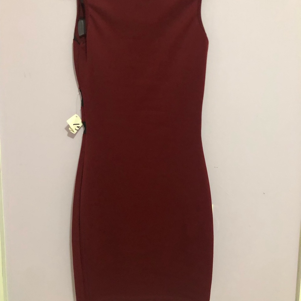 Dress - Picture 3 of 3